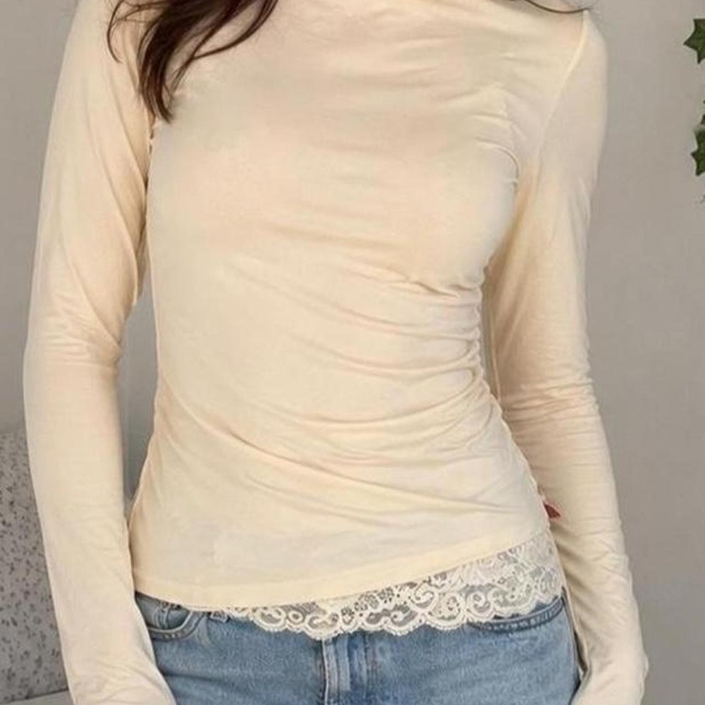 NWT Tape Measure Ivory Lace Hem Mock Neck Top M Balletcore